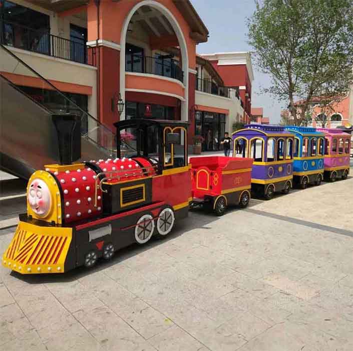 Akülü Tren Akülü tren modeli 18 kişilik ve akülü